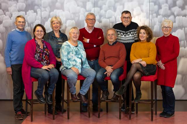 Bas van Riel, Yvonne Martens, Anneke van der Veek, Tineke van der Deure, Aad Lagerberg, Henk Michel, Thom Geerlings, Christine van Donselaar, Gerda van der Tang